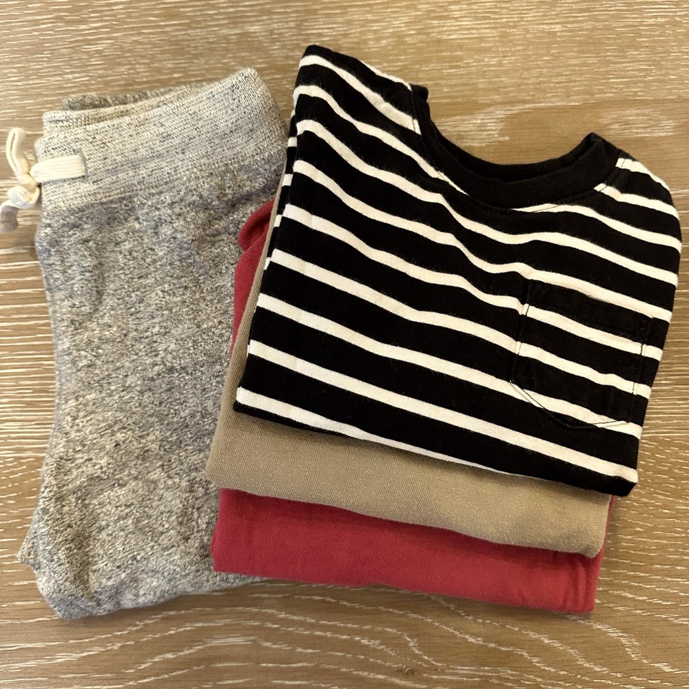 BabyGap Playwear Bundle (4) Size 3T